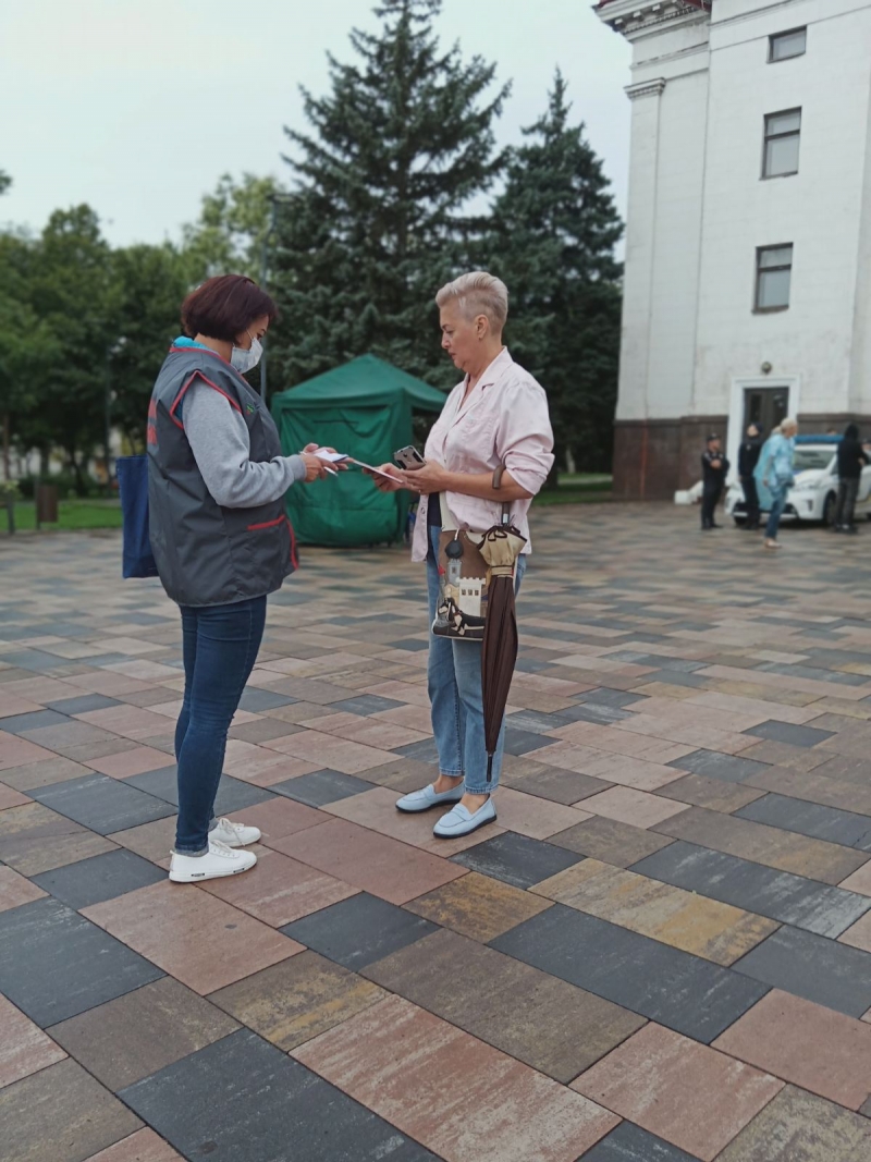 Пішли «в люди»