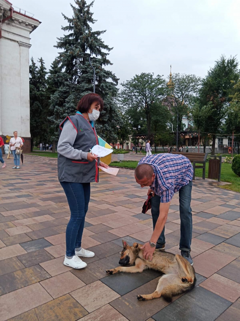 Пішли «в люди»